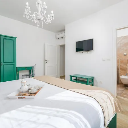 Dolce Far Niente Villa *