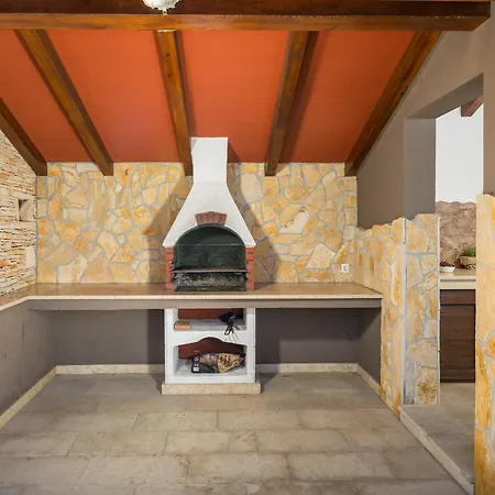 Dolce Far Niente Villa *