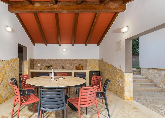 Dolce Far Niente Villa *