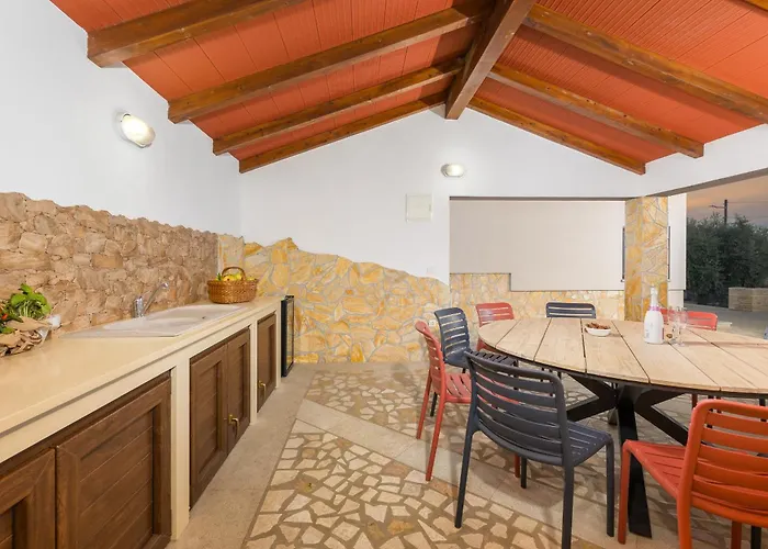 Dolce Far Niente Villa Premantura