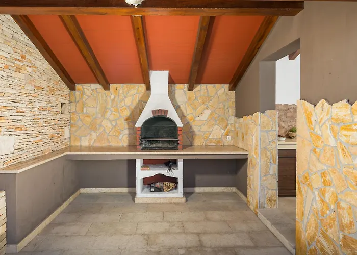 Dolce Far Niente Villa *